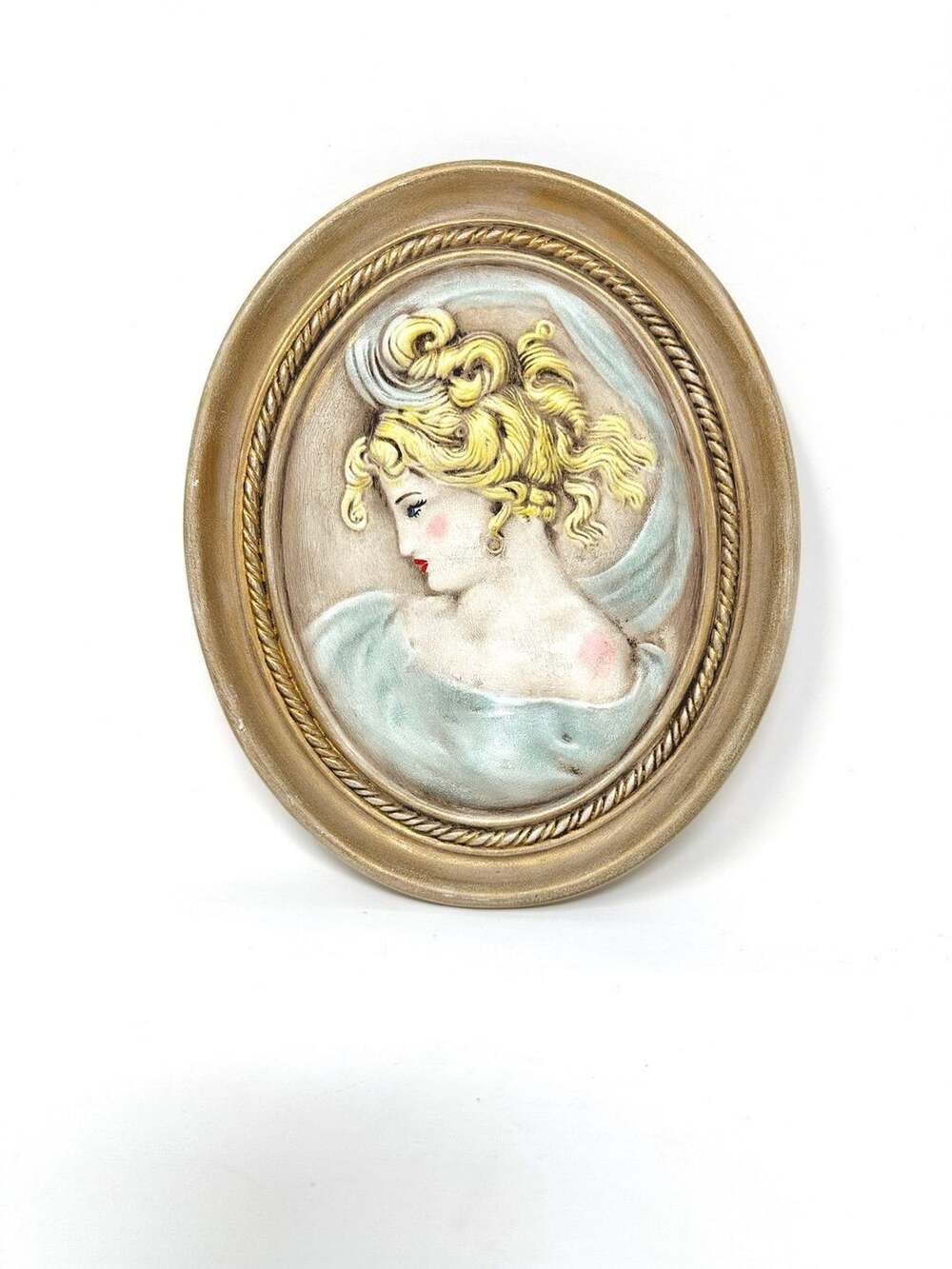 Cameo 8” Oval Wall Hanging Plaque Vintage Chalkware Victorian Woman Goddess